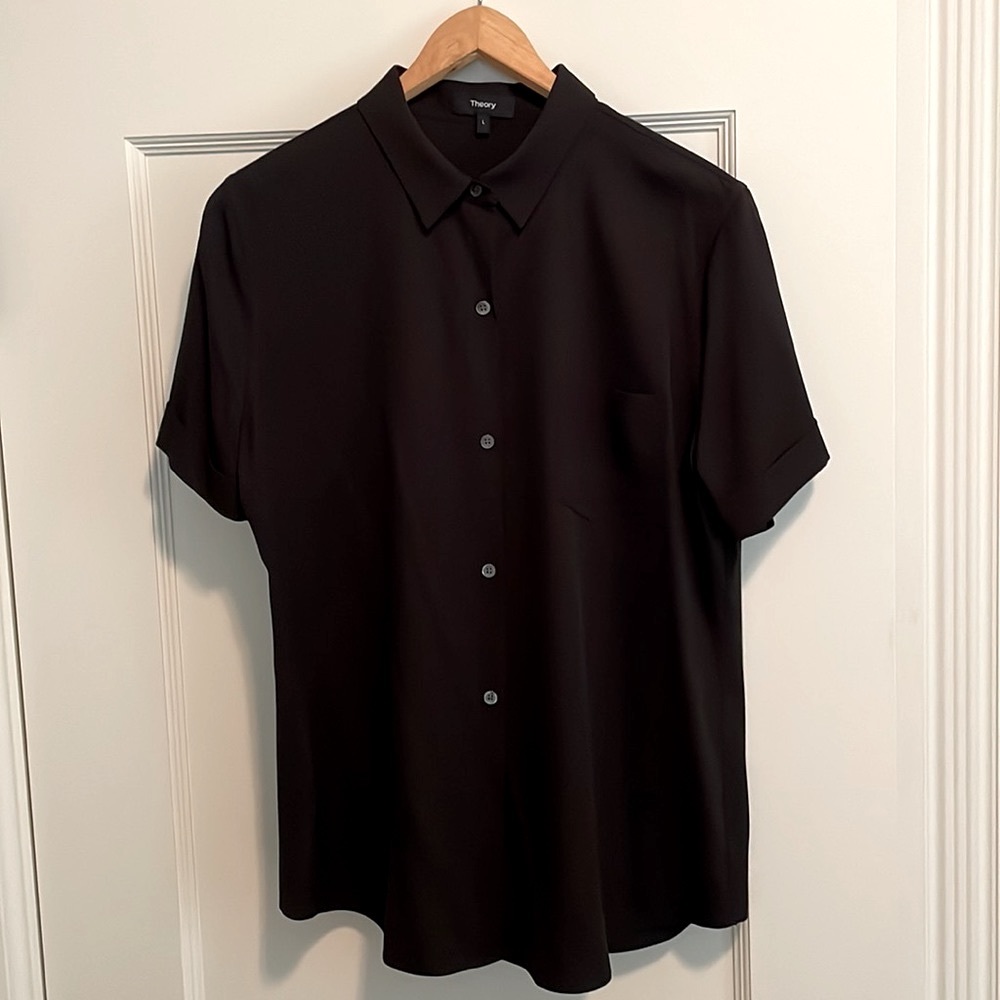 NWT Theory Women's Short Sleeve Button Down Shirt in Stretch Silk Size L